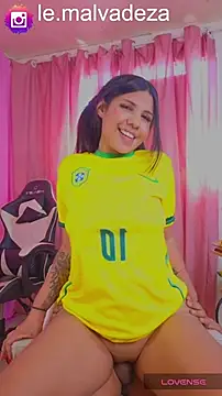 leonasafira 라이브 섹스 캠 쇼