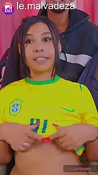 leonasafira Live Chatraum
