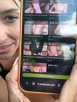 Phòng Chat Trực Tiếp petrouchkaaa_