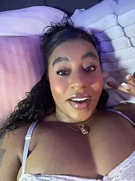 charlotteeruss' Live Chat Room