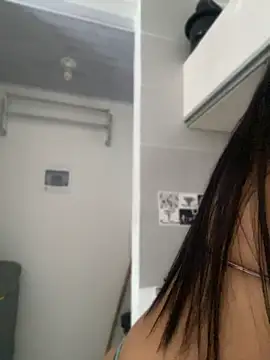 غرفة دردشة NatashaBrown12 المباشرة