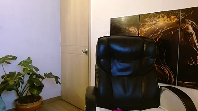 Pokój czatu na żywo – amalia_brunette