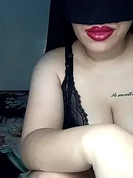 Zouzou_sexy 现场聊天室