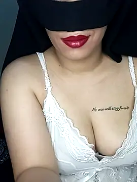 Zouzou_sexy 现场聊天室