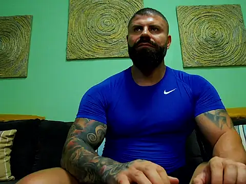 XtreamLeonard: απευθείας σέξι σόου στην κάμερα