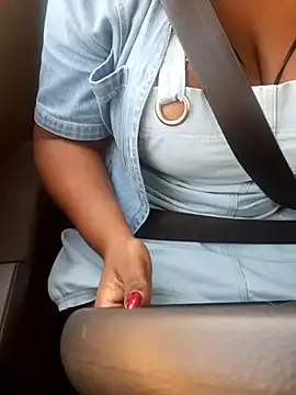 Živá chatovací místnost Bootyliciousbbw12