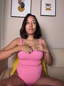 DianaHopson's Live Chat Room