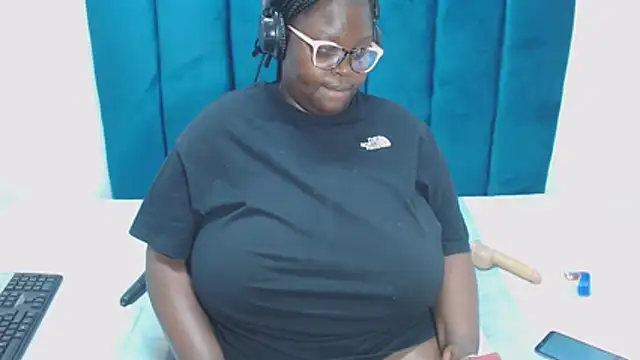 YOURFUCKEDUPMOM – live chatrum