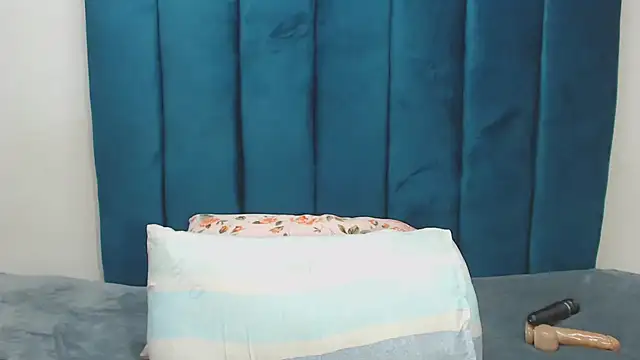 YOURFUCKEDUPMOM Cameră chat live