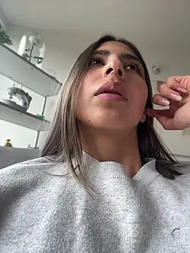غرفة دردشة Ameellie المباشرة