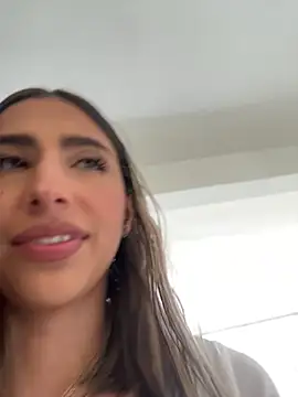 Ameellie's Live Chat Room