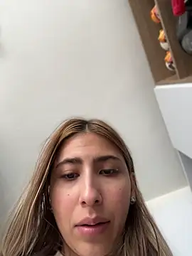 Ameellie's Live Chat Room