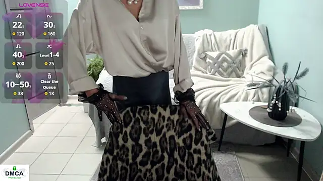 Sala de chat ao vivo de HornyMilf_777