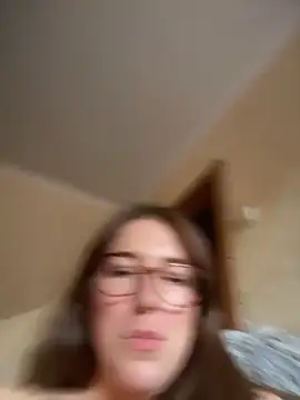 غرفة دردشة MommmyYummy المباشرة
