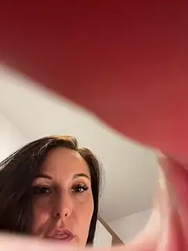 Playful_Amanda live-chat rom