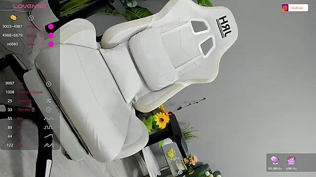 EveEvian's Live Chat Room