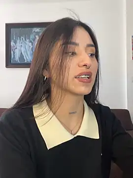 Онлайн чат ananya_sex1