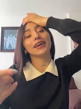 ananya_sex1 Adlı Modelin Canlı Sohbet Odası