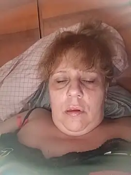Živá kamerová sex show Julian-A