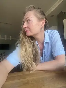 Živá chatovací místnost ZarinaSwift