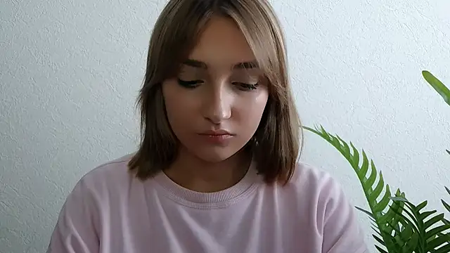 veryshygirl Adlı Modelin Canlı Sohbet Odası