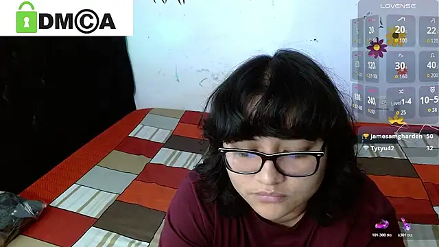 Scarlettyummy's Live Chat Room
