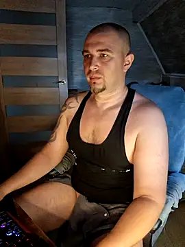 Foxyshaved Live Chatraum