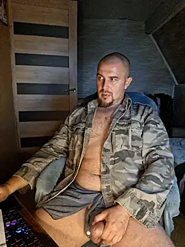 Foxyshaved's Live Chat Room