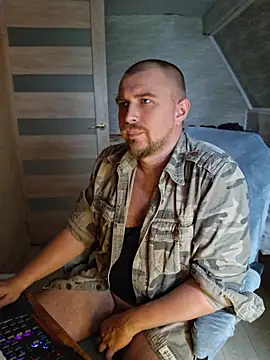 Živá chatovací místnost Foxyshaved