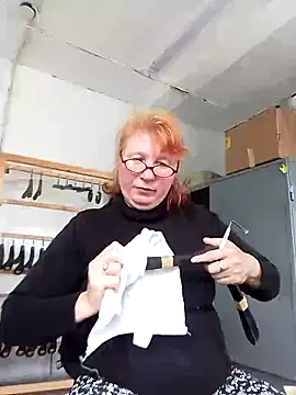 SquirrelFine Adlı Modelin Canlı Sohbet Odası