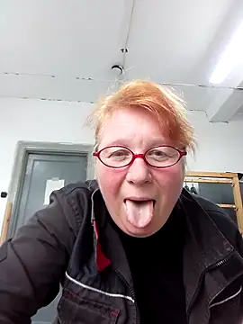 SquirrelFine Live Chatraum