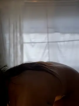 חדר צ'אט בשידור חי של _caroline_jackson_