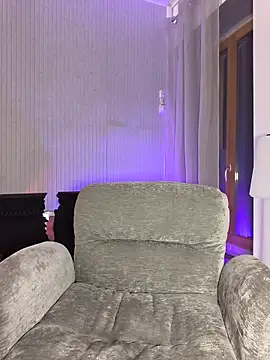 emma4xxx Adlı Modelin Canlı Sohbet Odası
