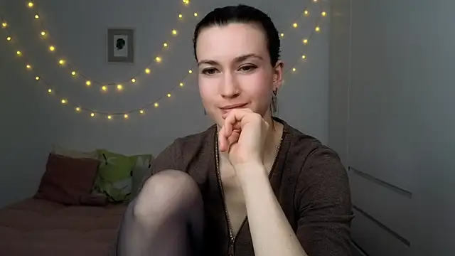AliciaNewell live-chat rom