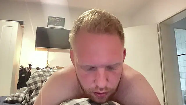 yourfckby Live seks camshow