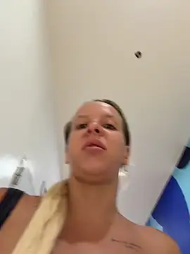 Sala de chat ao vivo de LikaCat