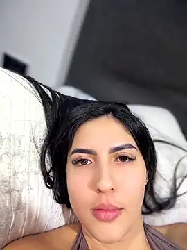 I_AM_SOPHIE_ Adlı Modelin Canlı Sohbet Odası