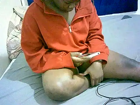 Sexyzandi লাইভ চ্যাট রুম