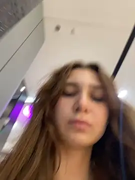 QuitieLia Live Chatraum