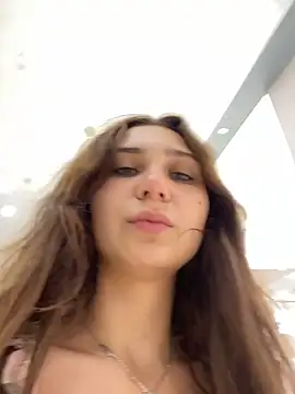 חדר צ'אט בשידור חי של QuitieLia
