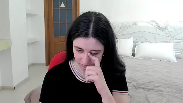 Ginablum's Live Chat Room
