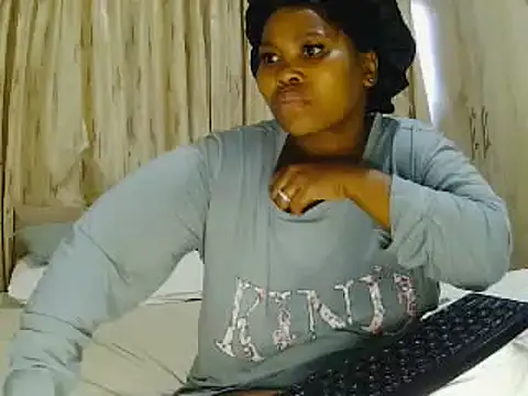 Živá chatovací místnost RealQueenOfSouth