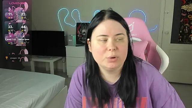 Akemi_BBW's Live Chat Room