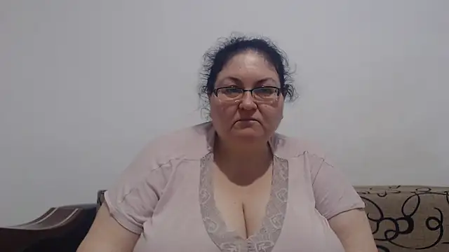 Nykyxo's Live Chat Room