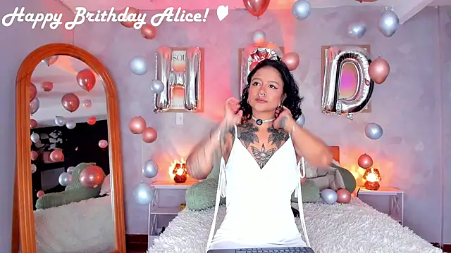 AliceBanks Adlı Modelin Canlı Sohbet Odası