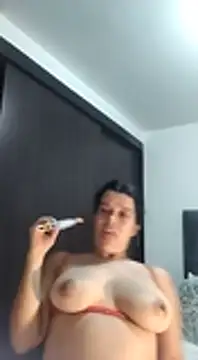 Živá chatovací místnost CurvySara1