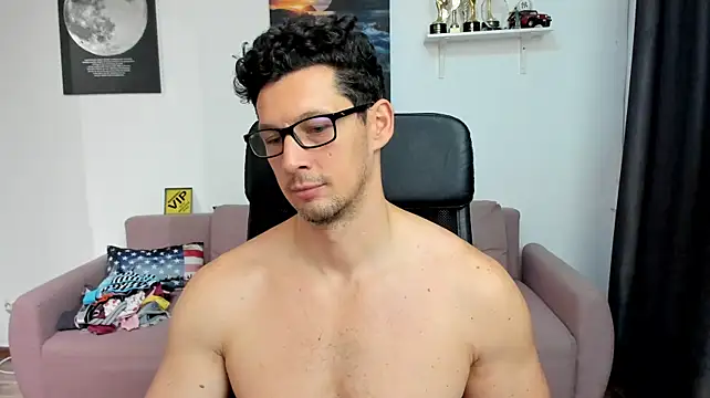 BrutusK08 Webcam show