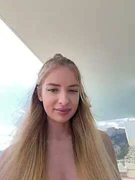 EvieEvans Adlı Modelin Canlı Seks Kamerası Şovu