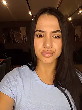 Sala de chat en directo de Bella_Fior