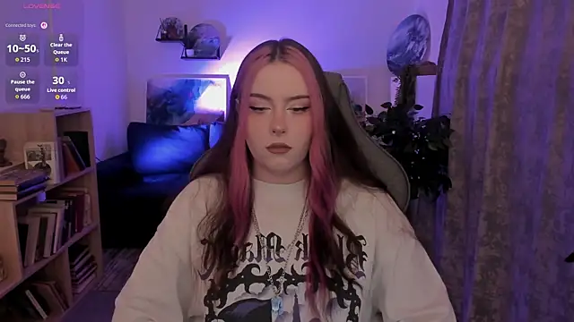 Živá chatovací místnost CoraMiel